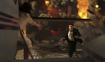 2012 Movie - Jackson Run!