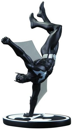 Batman Beyond Statue - Black & White