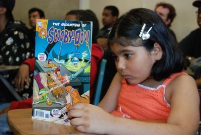 Niña Leyendo Cómics